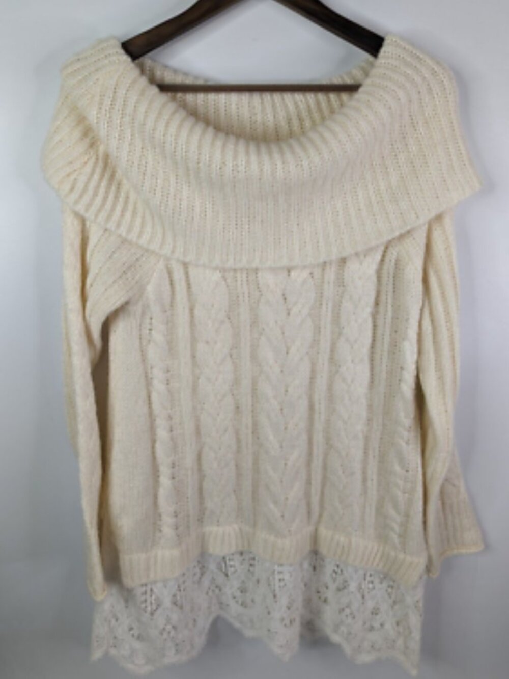 Knox Rose Cream‎ Off-Shoulder Cable Knit Sweater with Lace Trim